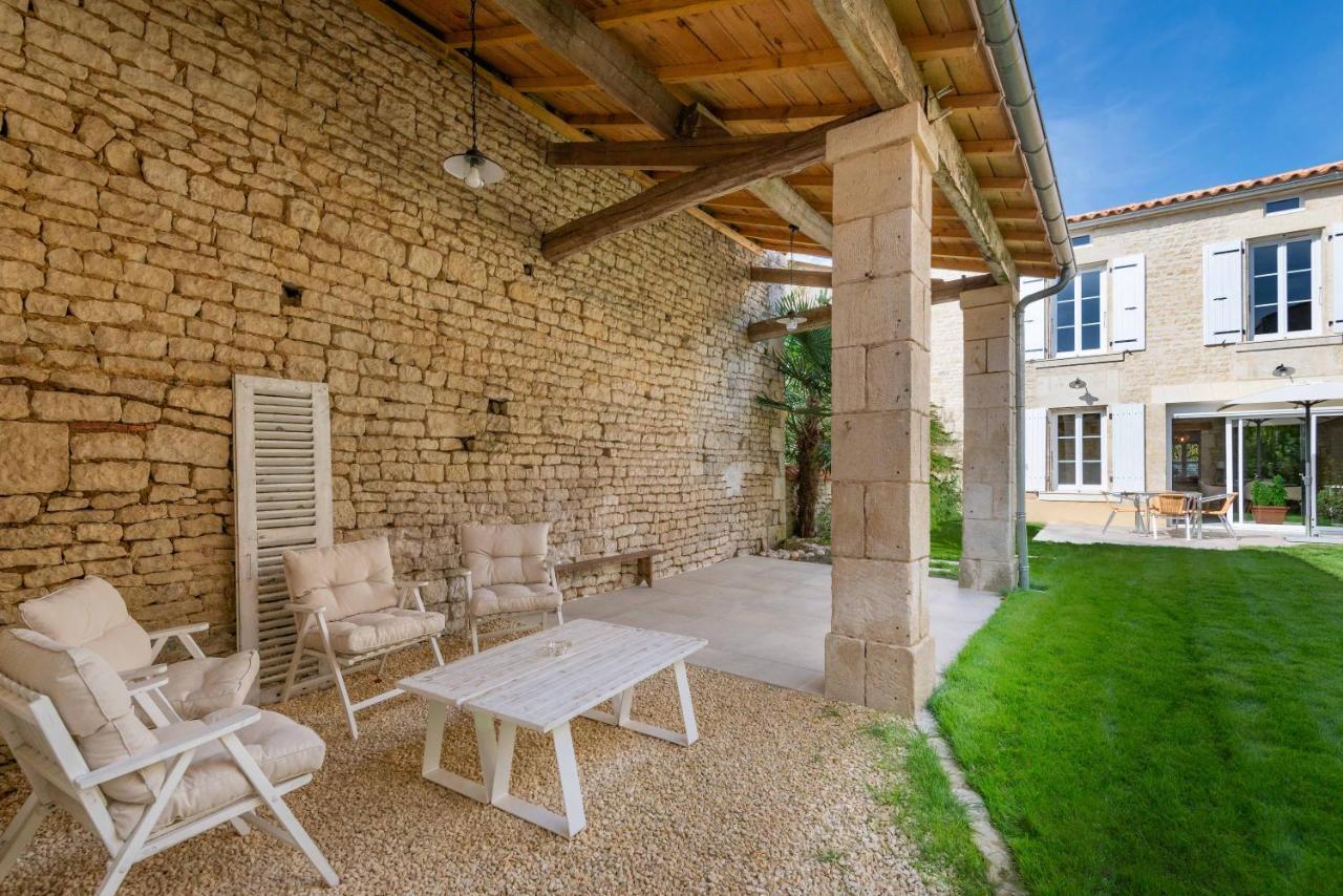 Reves D'Autise Bed & Breakfast Nieul-sur-l'Autise Exterior photo